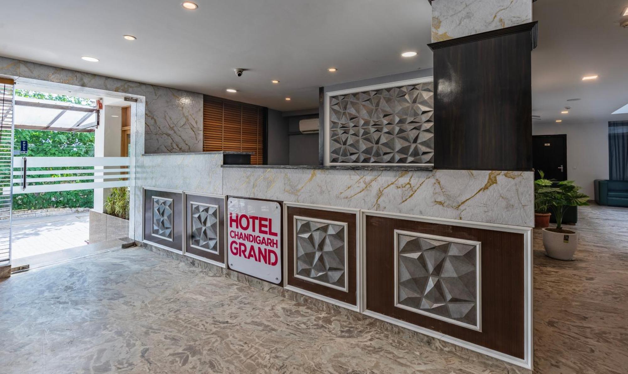 Treebo Chandigarh Grand Exterior photo